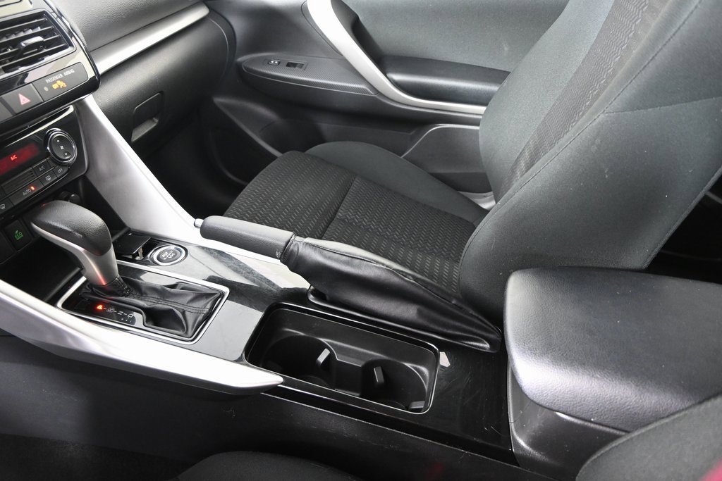 Used 2022 Mitsubishi Eclipse Cross ES image 31