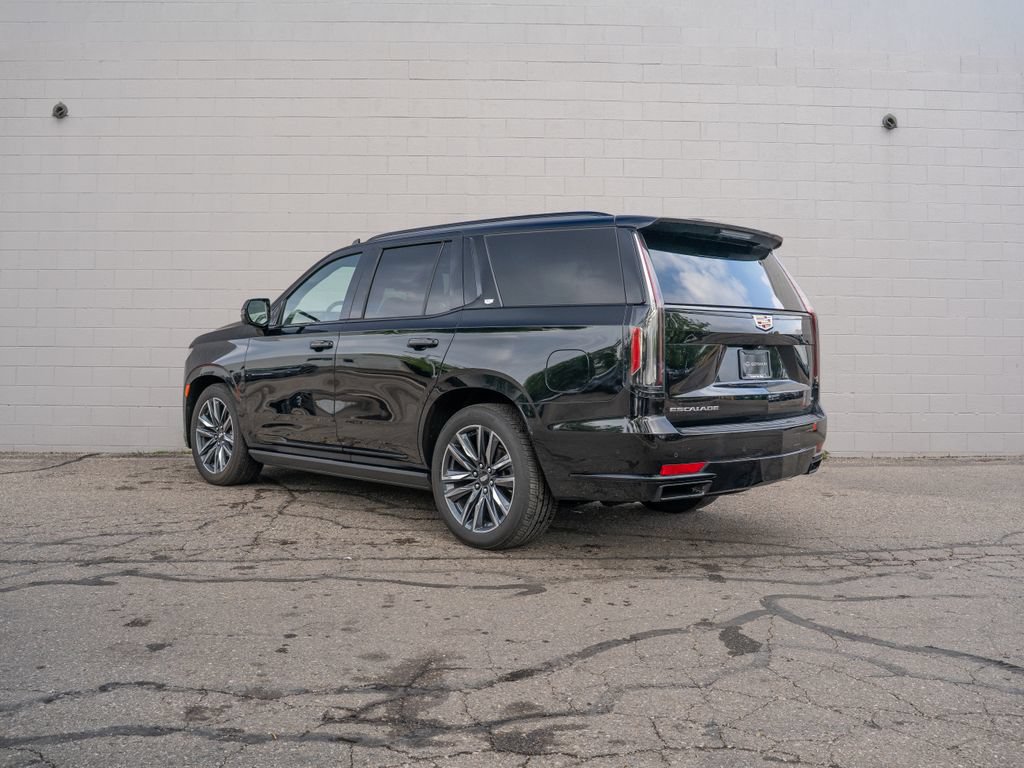 Used 2023 Cadillac Escalade Sport Platinum w/ Heavy-Duty Trailer Package AWD/4WD image 3