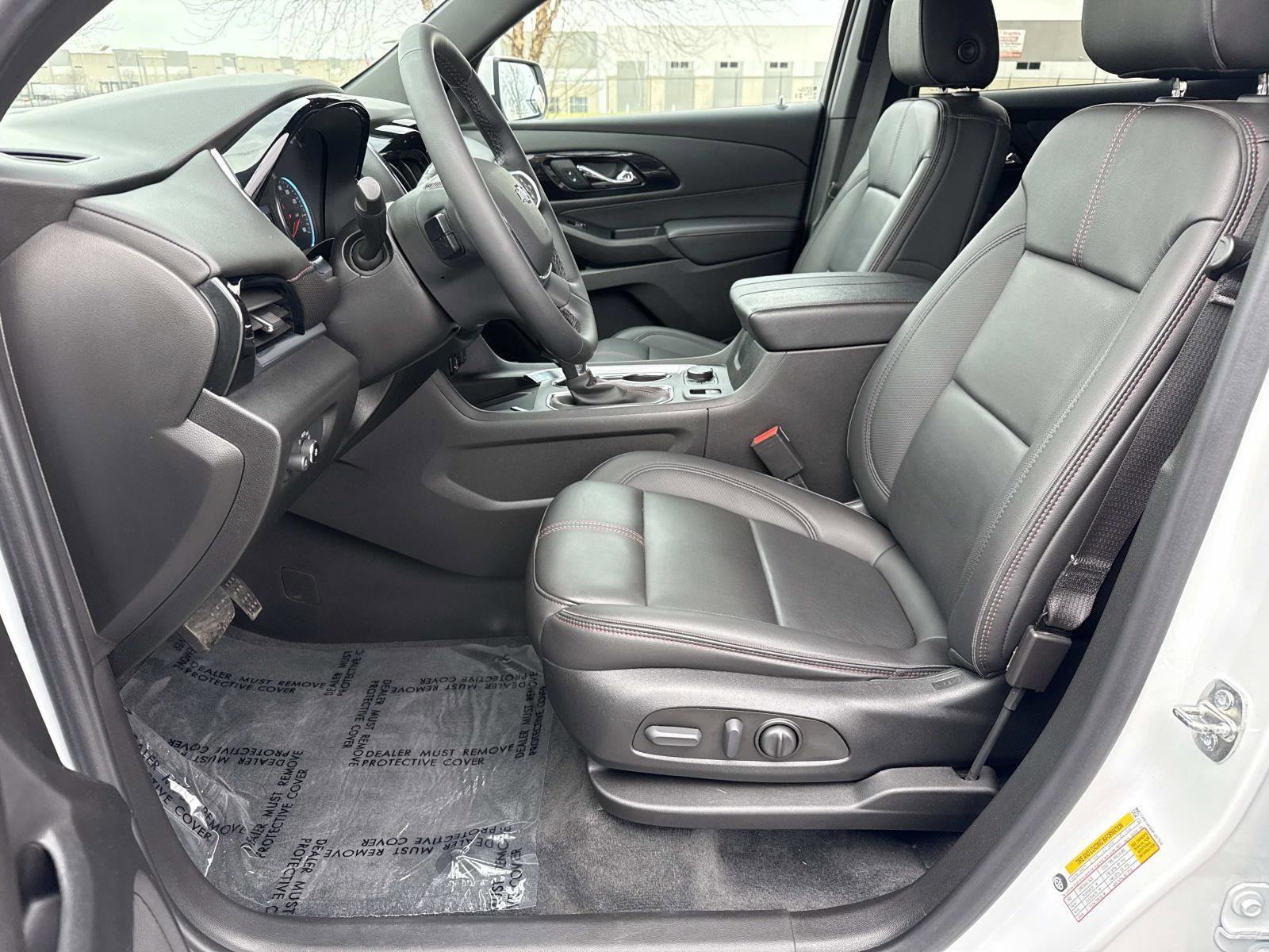 Used 2023 Chevrolet Traverse RS w/ LPO, Floor Liner Package image 23