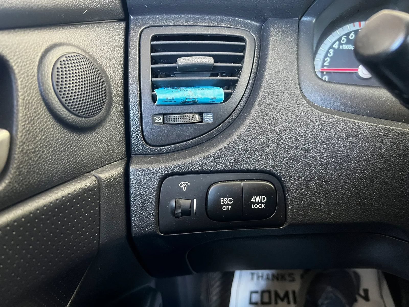 Used 2010 Kia Sportage LX AWD/4WD image 16
