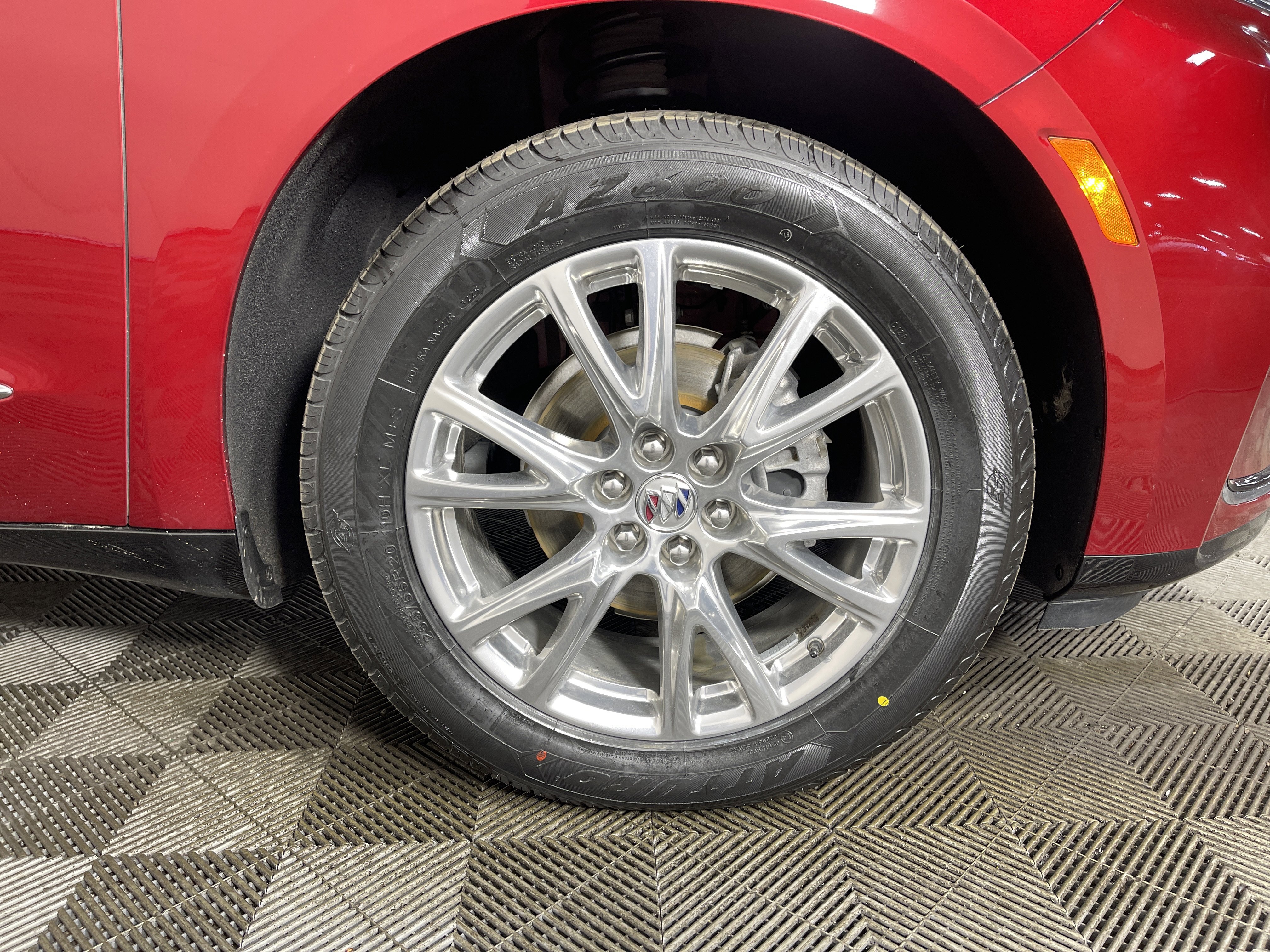 Used 2023 Buick Enclave Premium w/ Experience Buick Package image 8