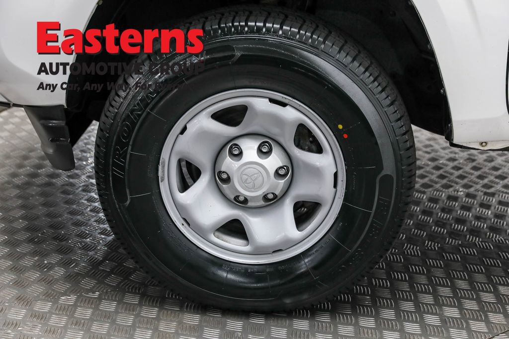 Used 2022 Toyota Tacoma SR w/ SR Convenience Package image 30