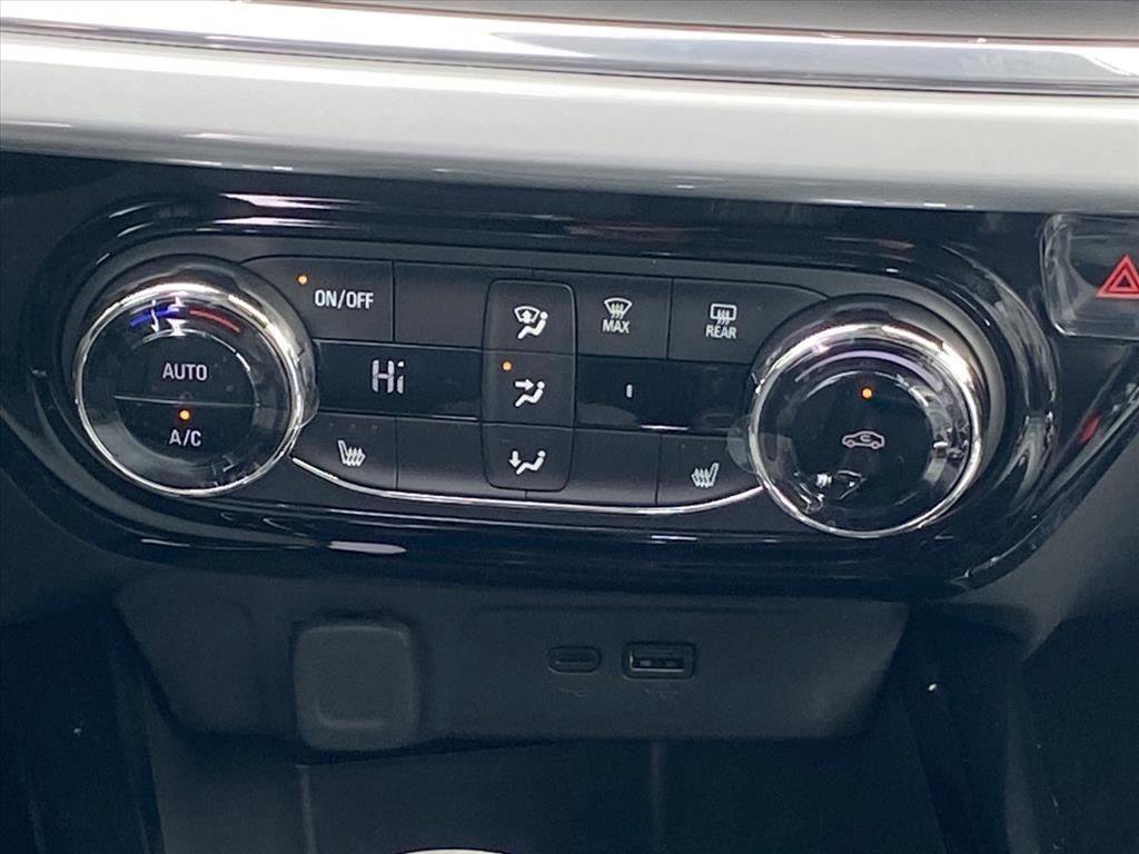 New 2026 Chevrolet Trax LT w/ Driver Confidence Package image 11