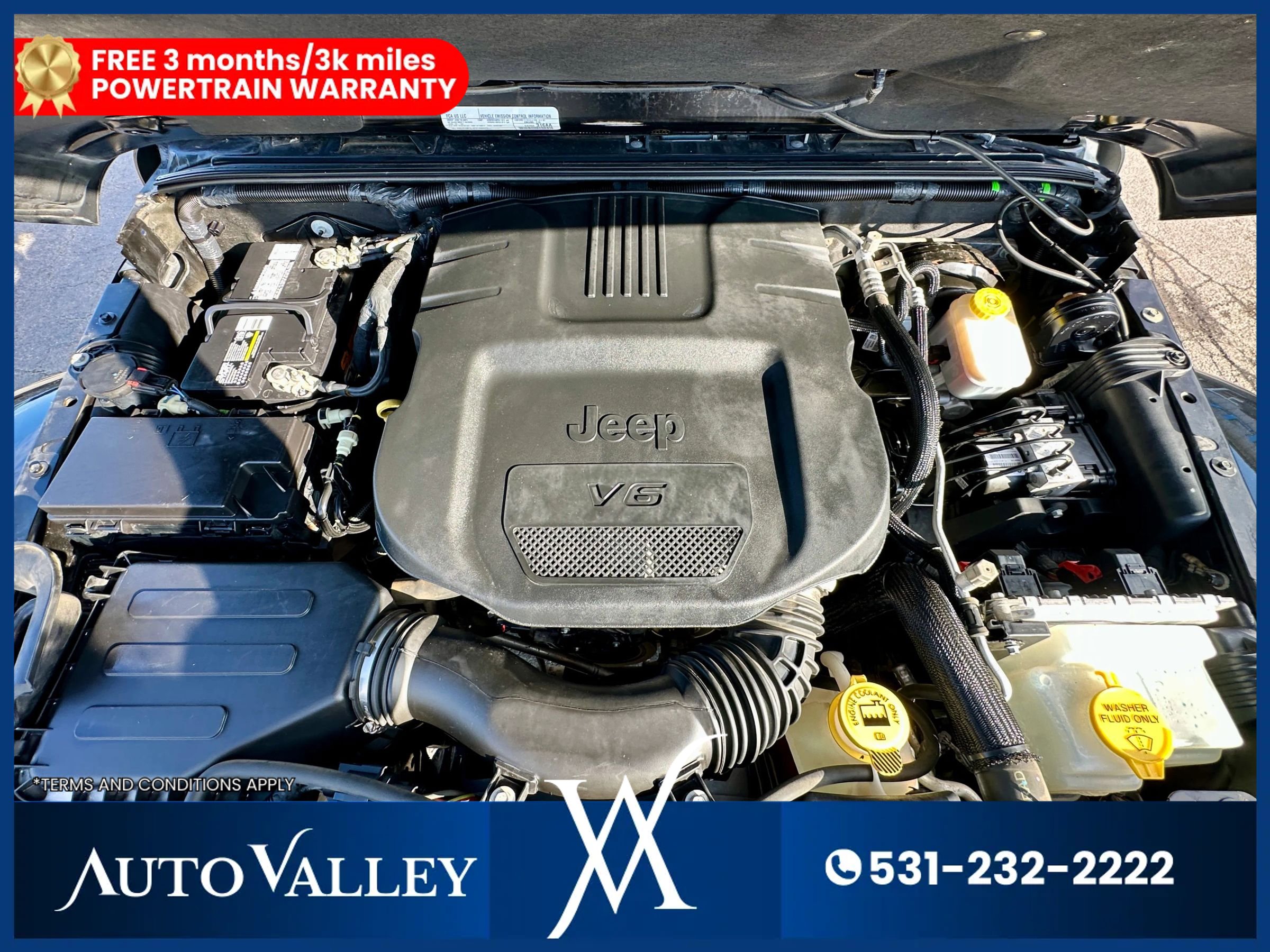 Used 2018 Jeep Wrangler Unlimited Sahara w/ Connectivity Group image 39