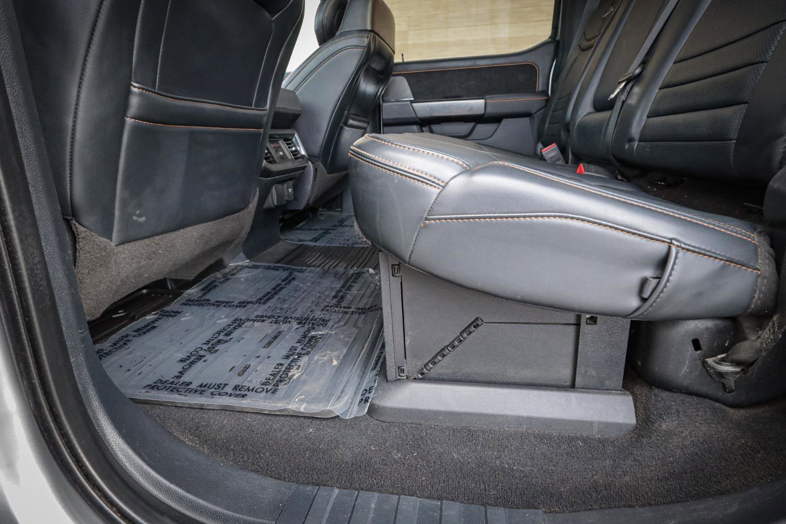 Used 2023 Ford F350 Platinum w/ Tremor Off-Road Package image 32