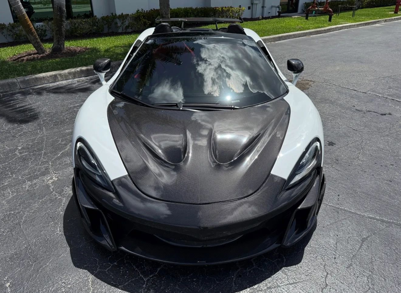 Used 2019 McLaren 570S Spider image 7