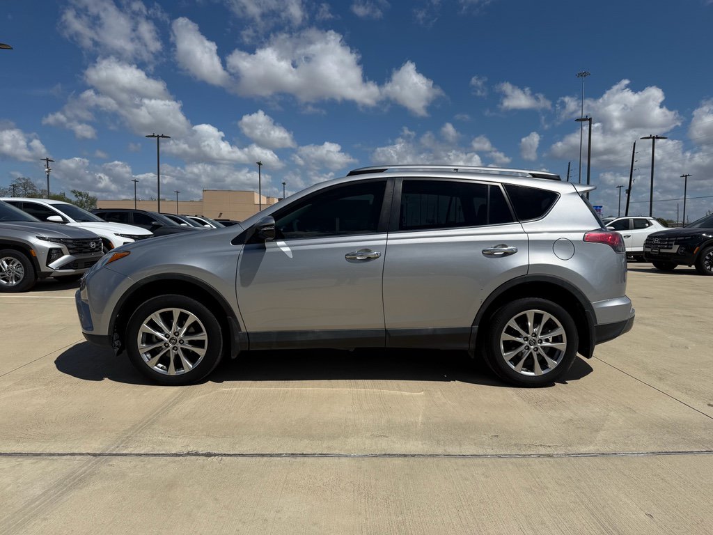 Used 2018 Toyota RAV4 Limited FWD image 9
