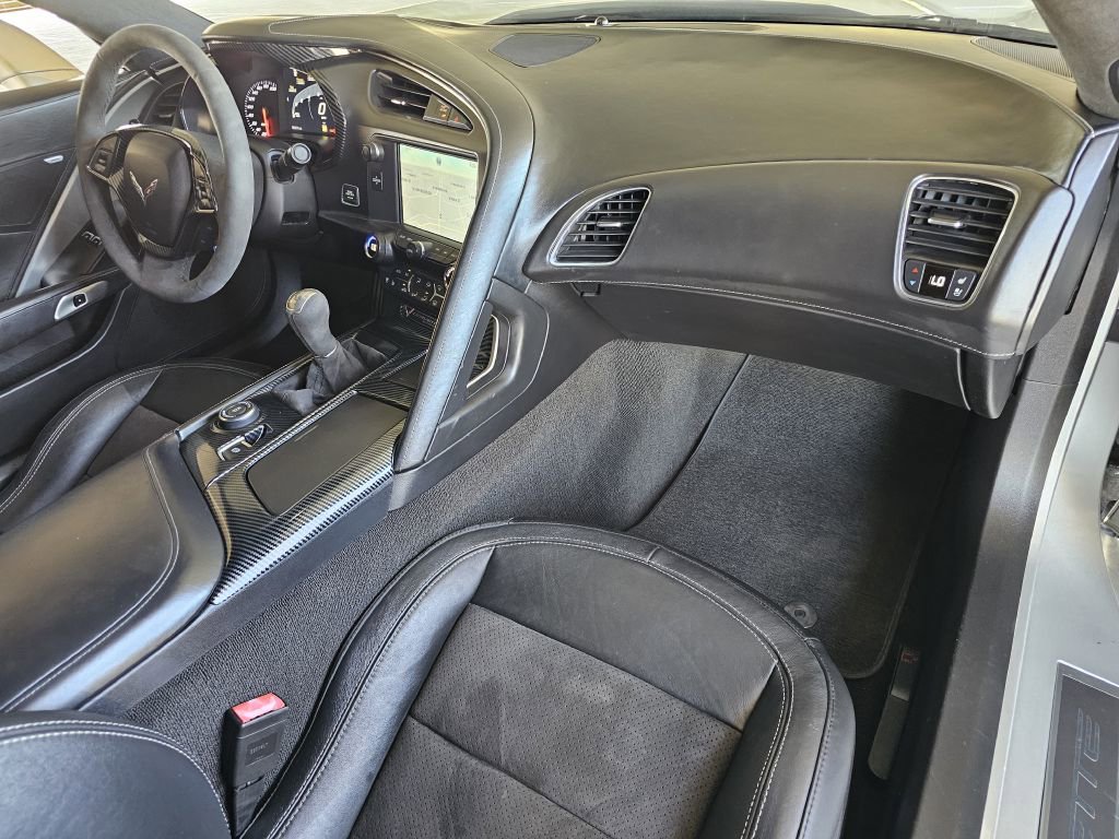Used 2015 Chevrolet Corvette w/ Z51 Performance Package w/ 3LT Preferred Equipment Group image 22