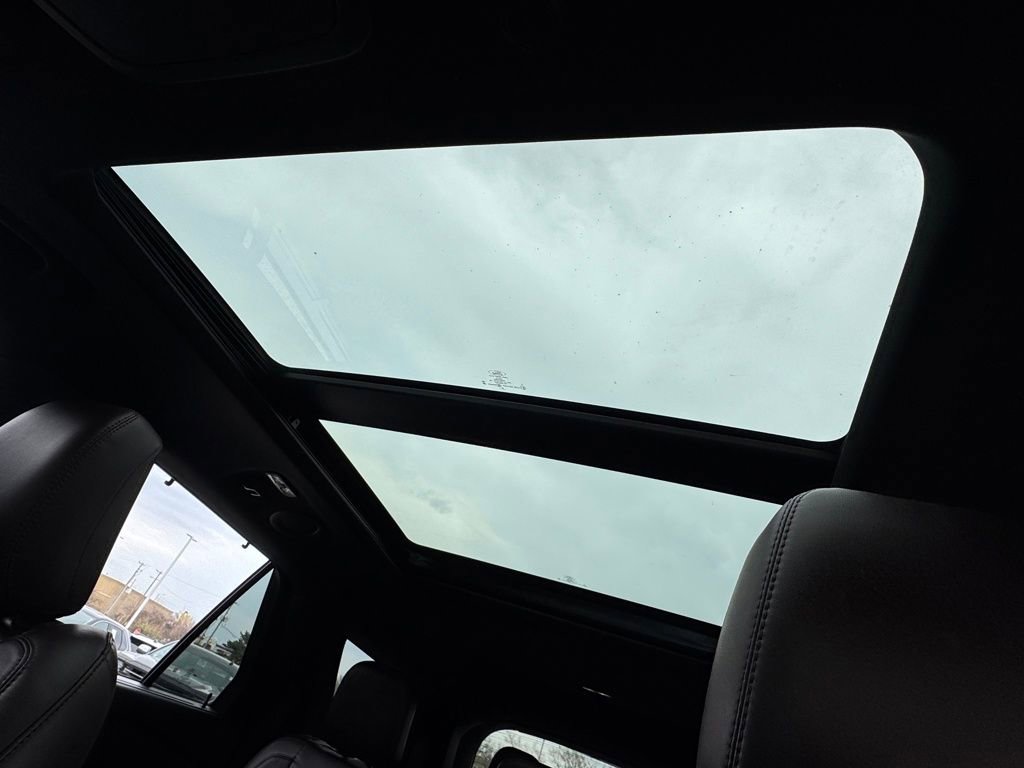 Used 2024 Ford Explorer Platinum w/ Technology Package image 30