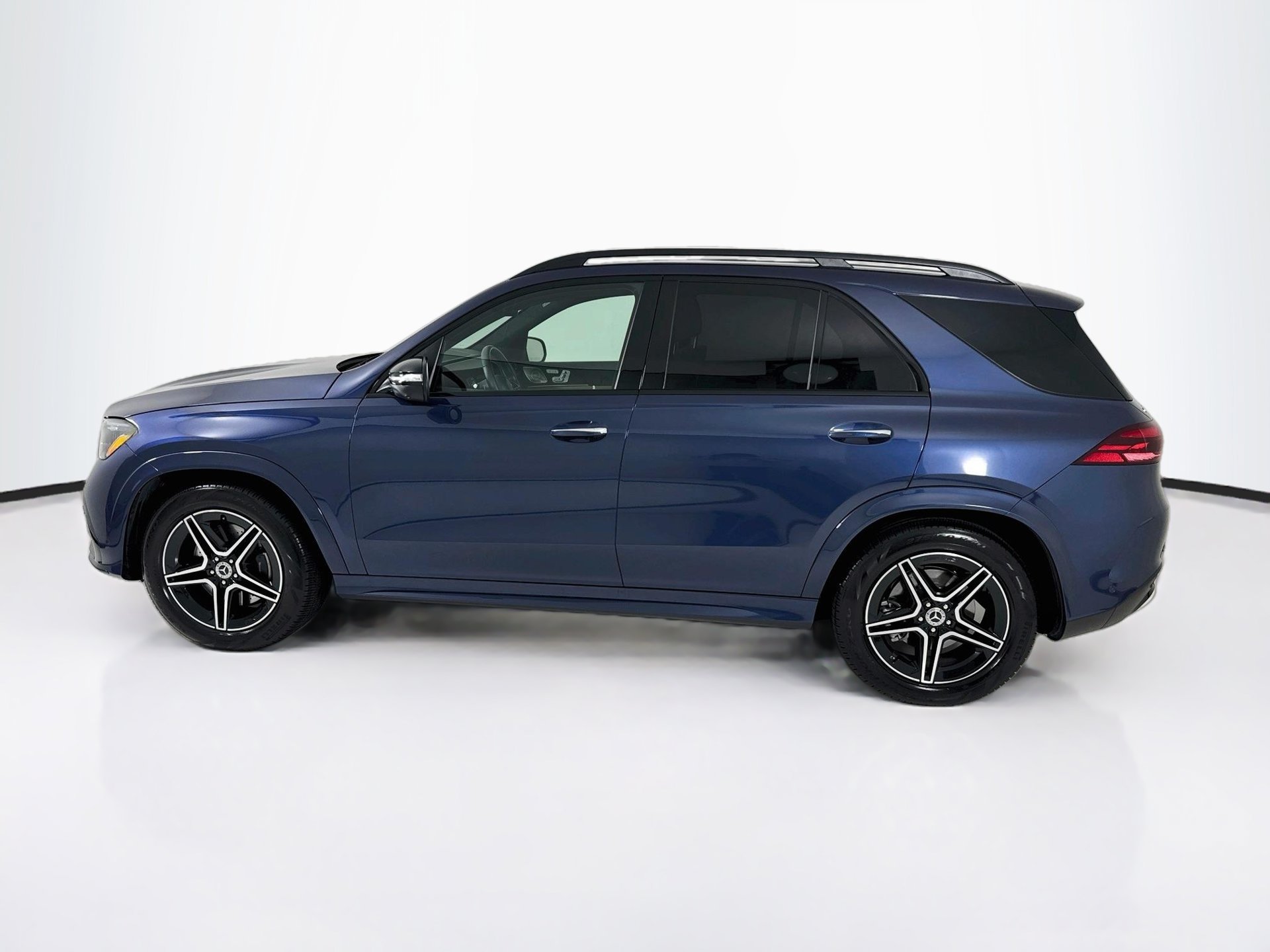 Used 2024 Mercedes-Benz GLE 350 4MATIC image 5