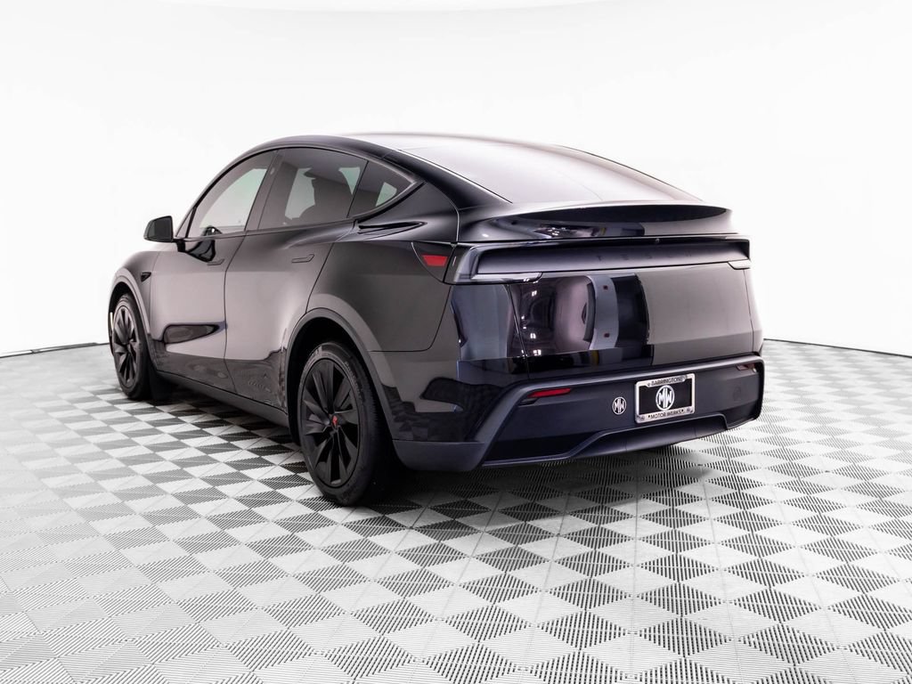 Used 2026 Tesla Model Y Long Range AWD/4WD image 3