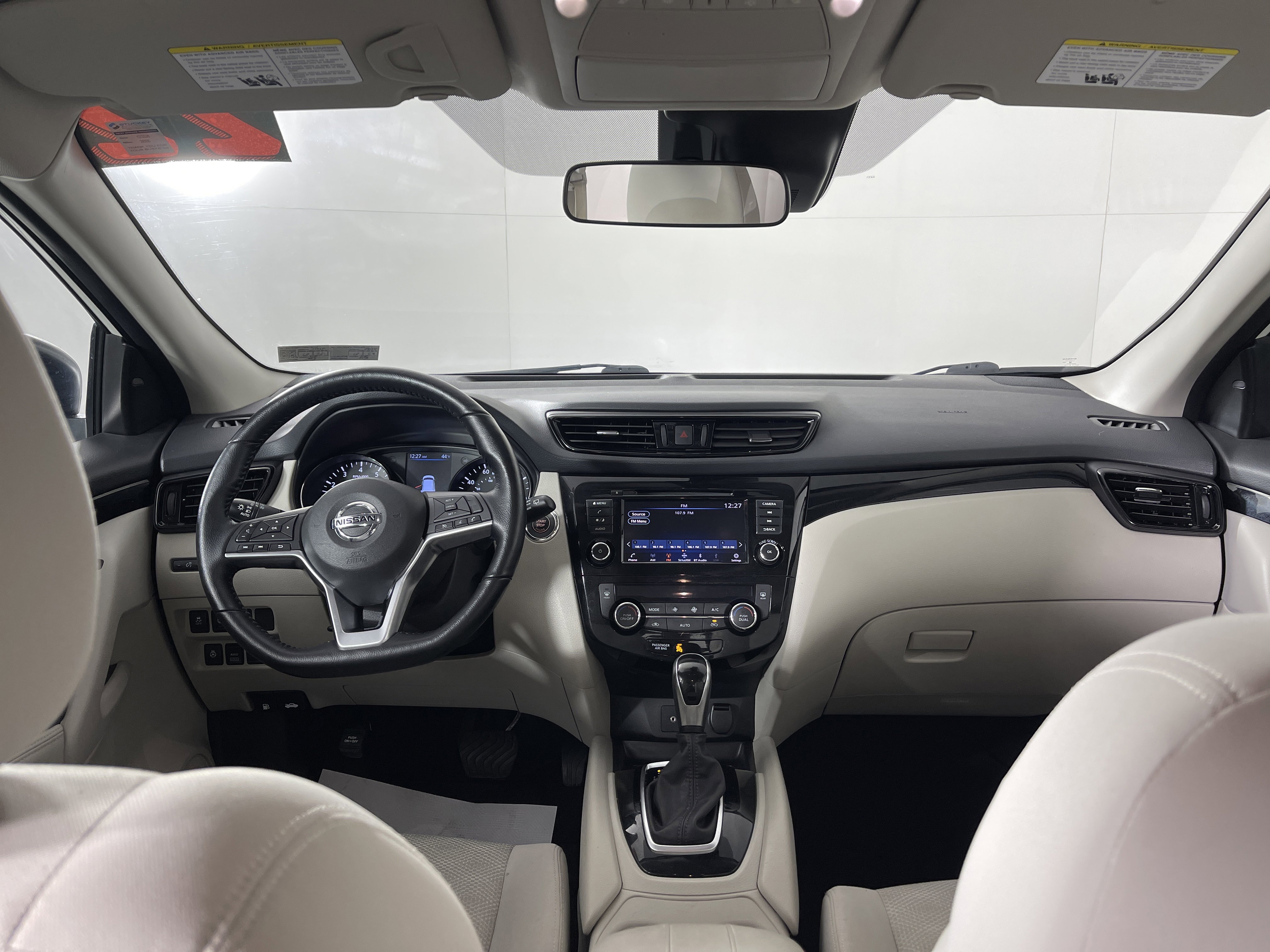 Used 2022 Nissan Rogue Sport SV image 14