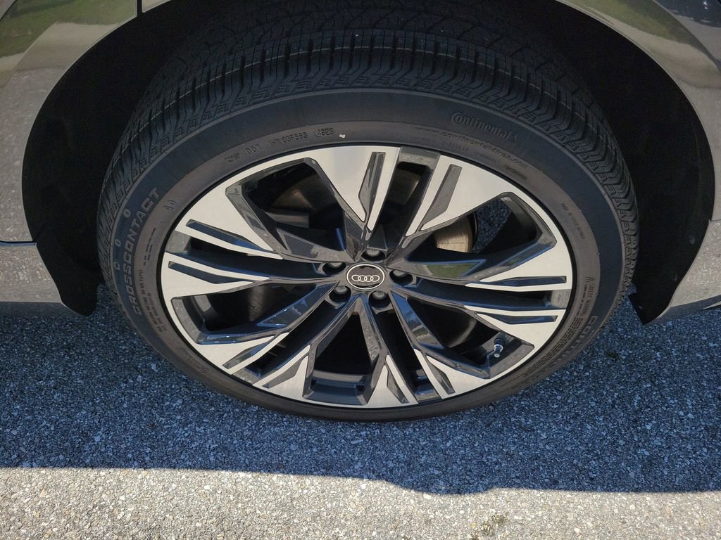 New 2026 Audi Q8 Premium Plus image 29