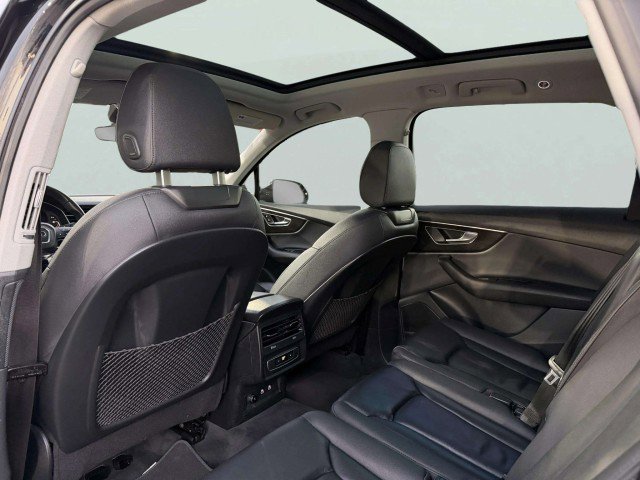 Used 2022 Audi Q7 2.0T Premium Plus AWD/4WD image 40