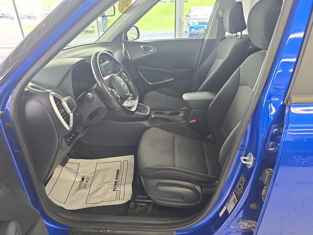 Used 2020 Kia Soul GT-Line FWD image 13
