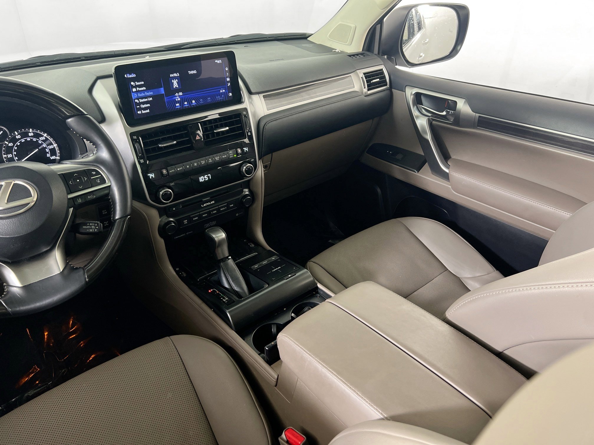 Used 2023 Lexus GX 460 Premium w/ Premium Plus Package image 23