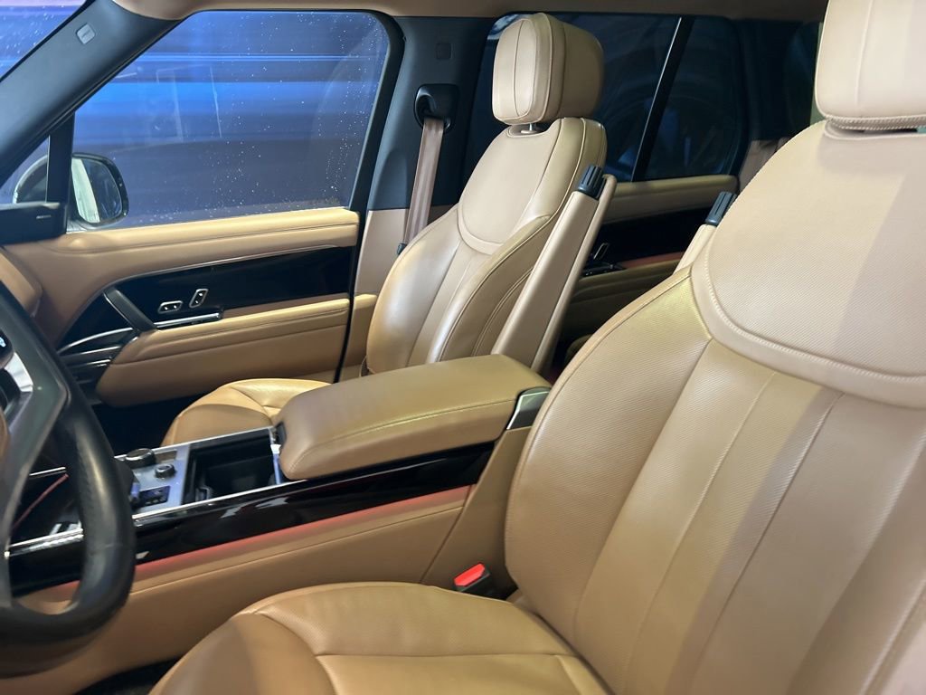 Used 2023 Land Rover Range Rover SE image 5