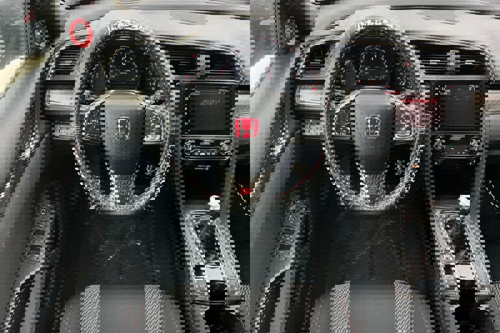 Used 2018 Honda Civic Si image 16