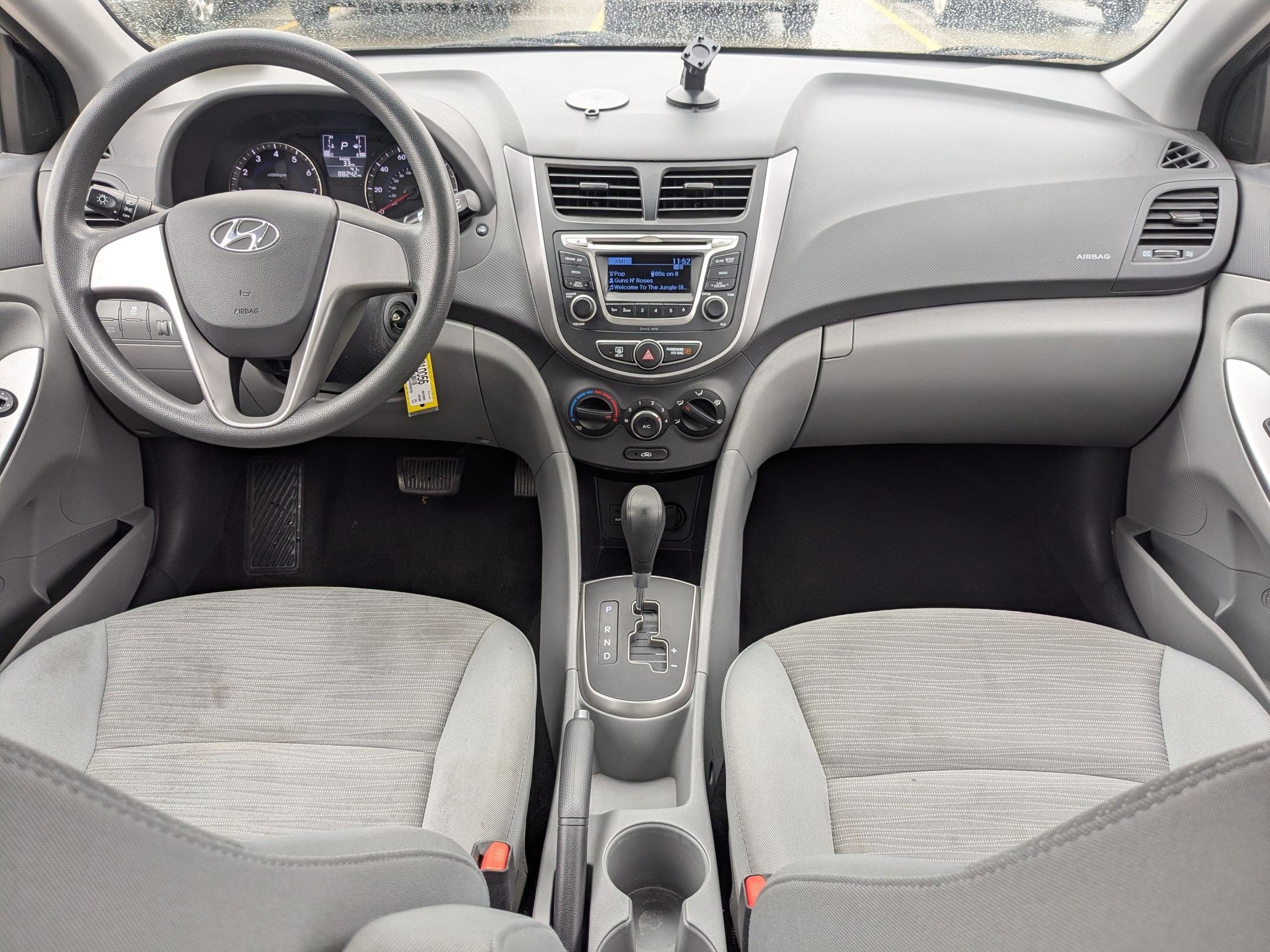 Used 2016 Hyundai Accent SE FWD image 24