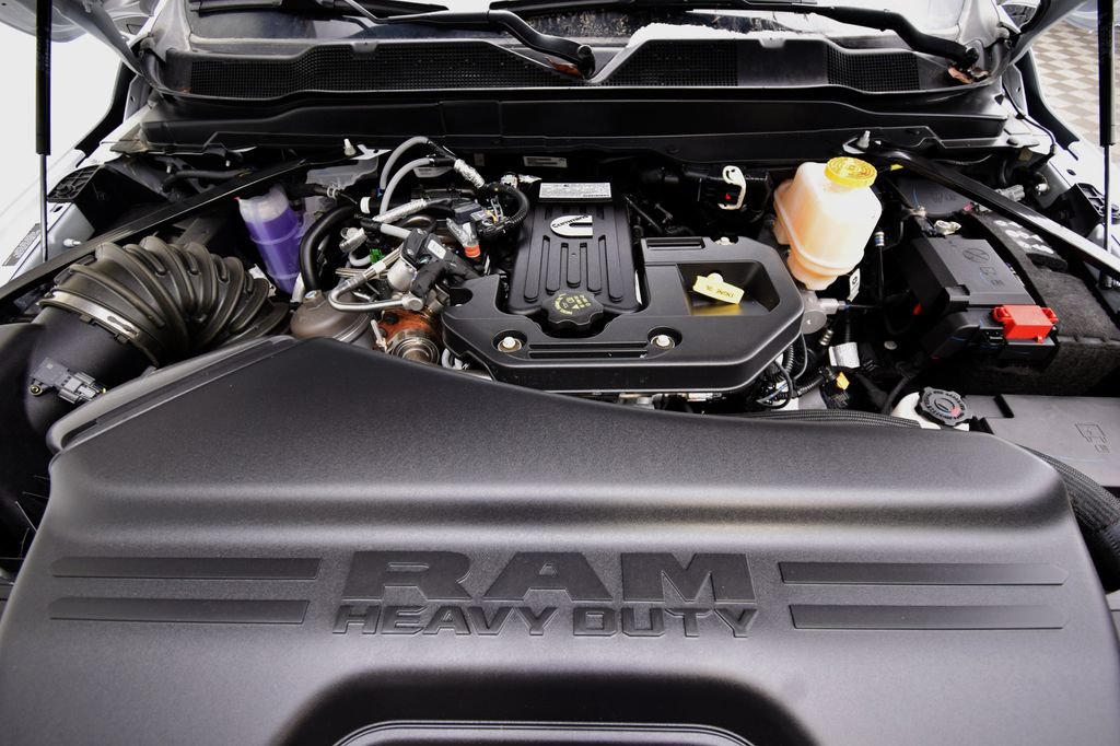 New 2026 RAM 5500 Tradesman w/ Chrome Appearance Group AWD/4WD image 31