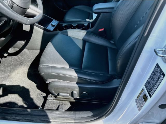 Used 2024 Hyundai Kona Limited AWD/4WD image 12
