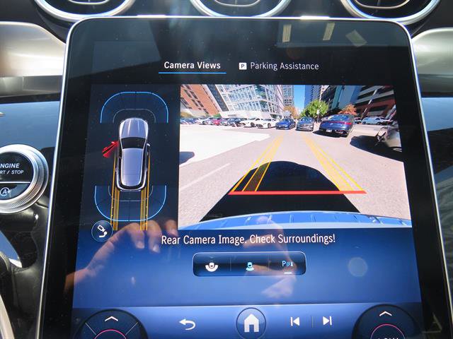 Used 2025 Mercedes-Benz GLC 300 4MATIC image 6