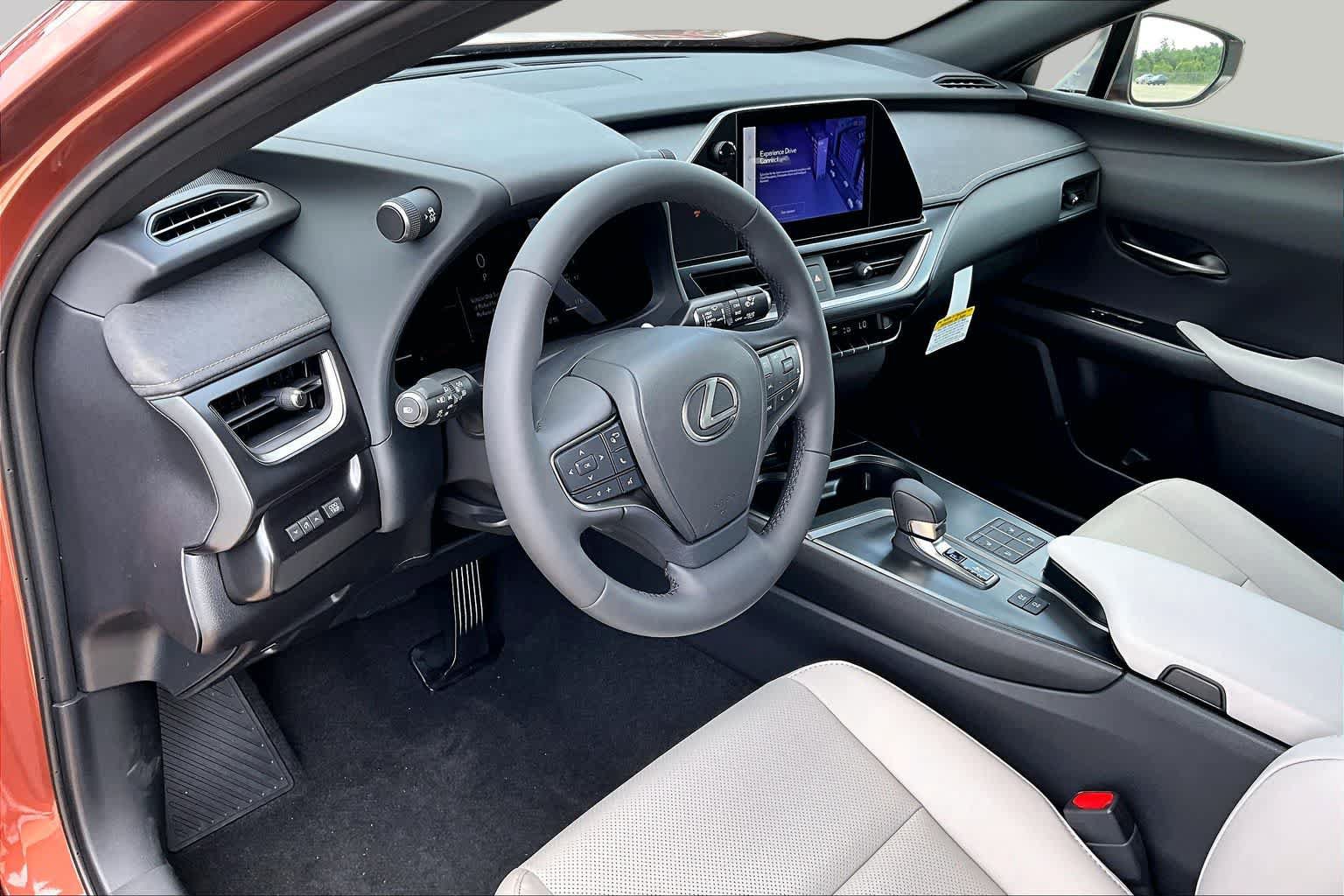 New 2026 Lexus UX 300h FWD image 8