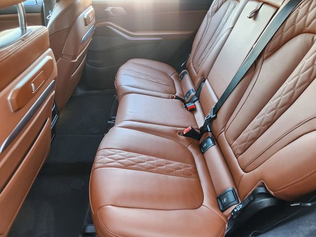 Used 2026 BMW X7 M60i w/ Executive Package image 30