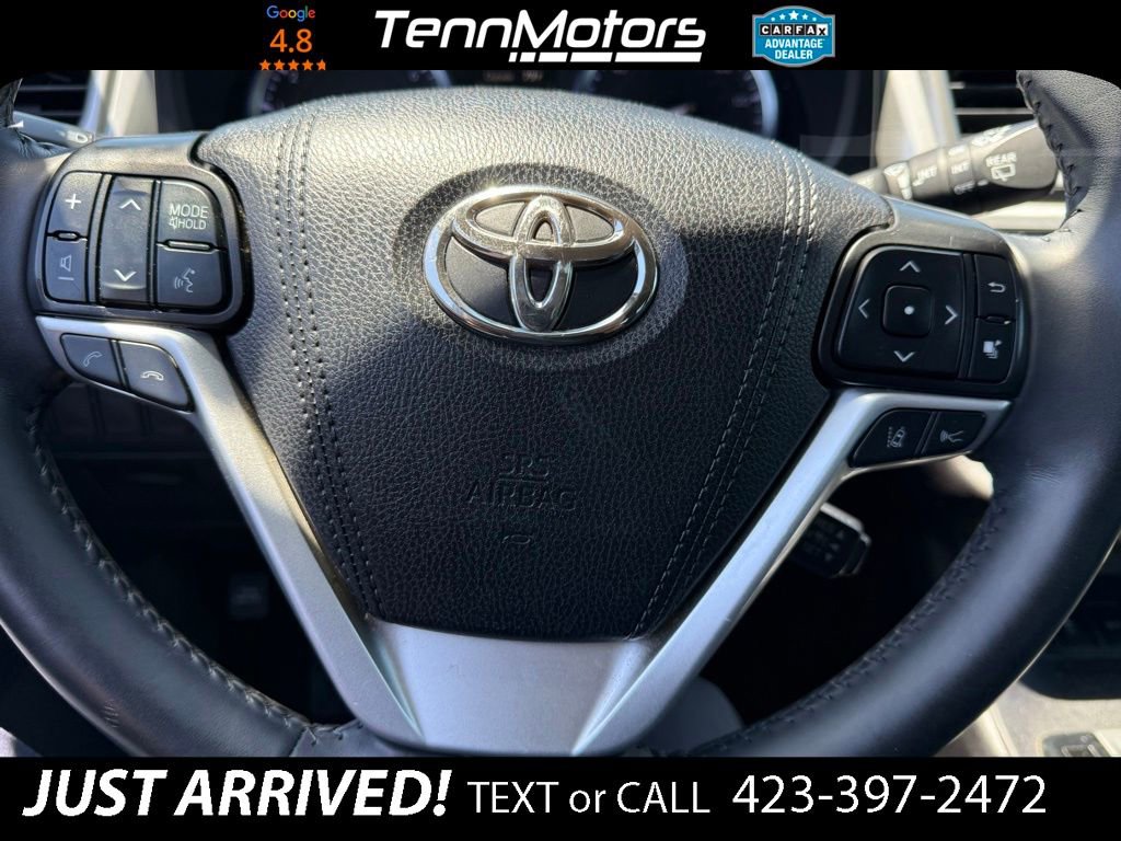 Used 2019 Toyota Highlander XLE AWD/4WD image 17