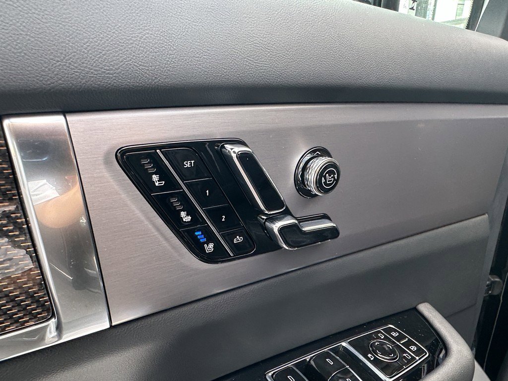 New 2026 Cadillac Vistiq Sport image 18