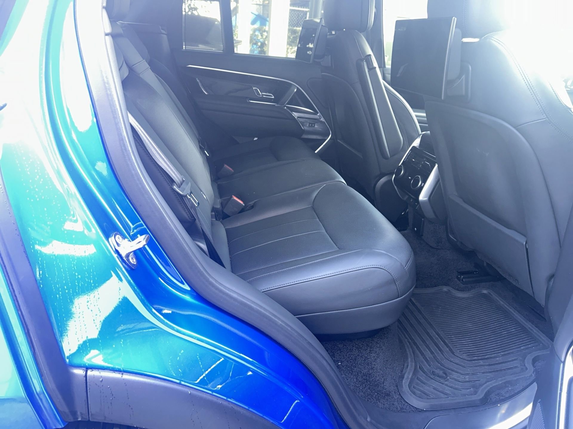 Used 2024 Land Rover Range Rover SE image 11