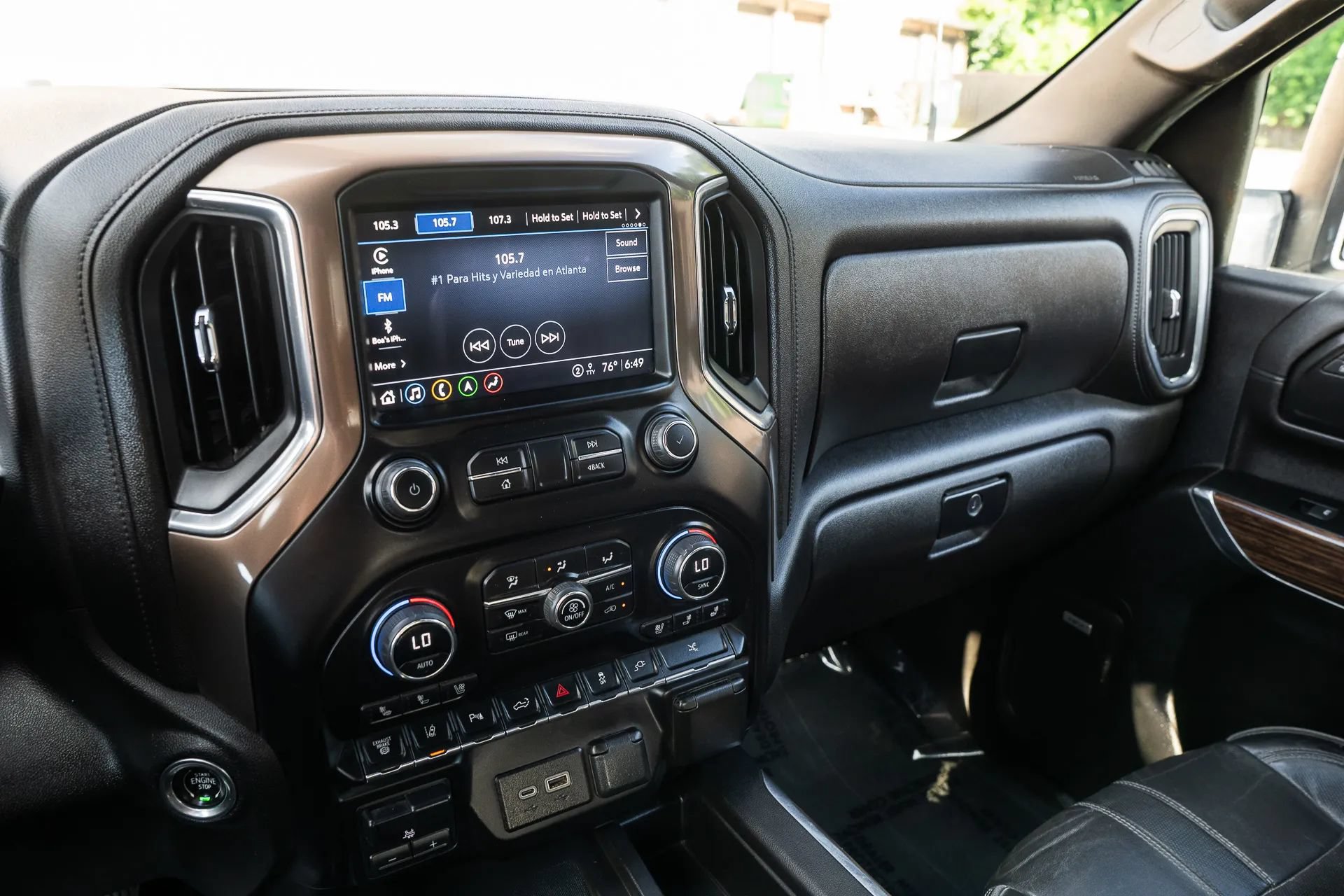 Used 2023 Chevrolet Silverado 3500 High Country AWD/4WD image 25