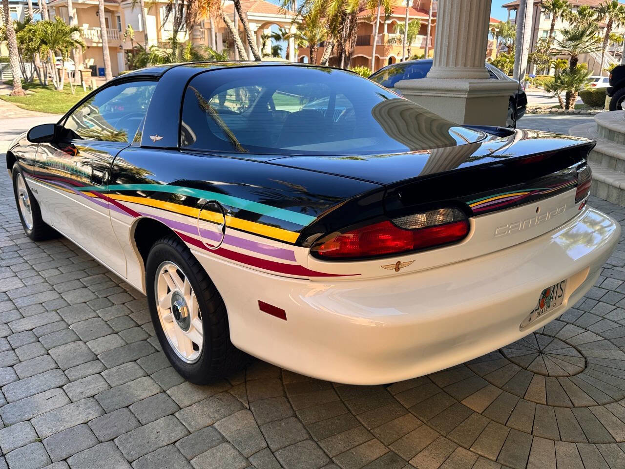 Used 1993 Chevrolet Camaro Z28 RWD image 29