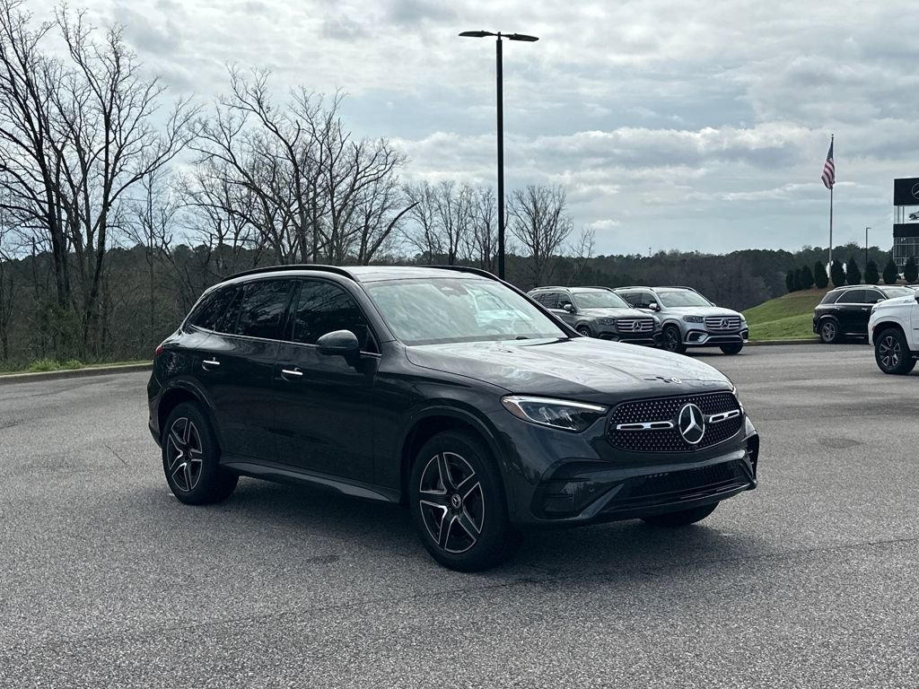 Certified 2025 Mercedes-Benz GLC 300 4MATIC image 1