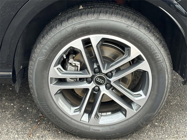 Certified 2025 Audi Q5 Premium w/ 19" Wheel Package image 10