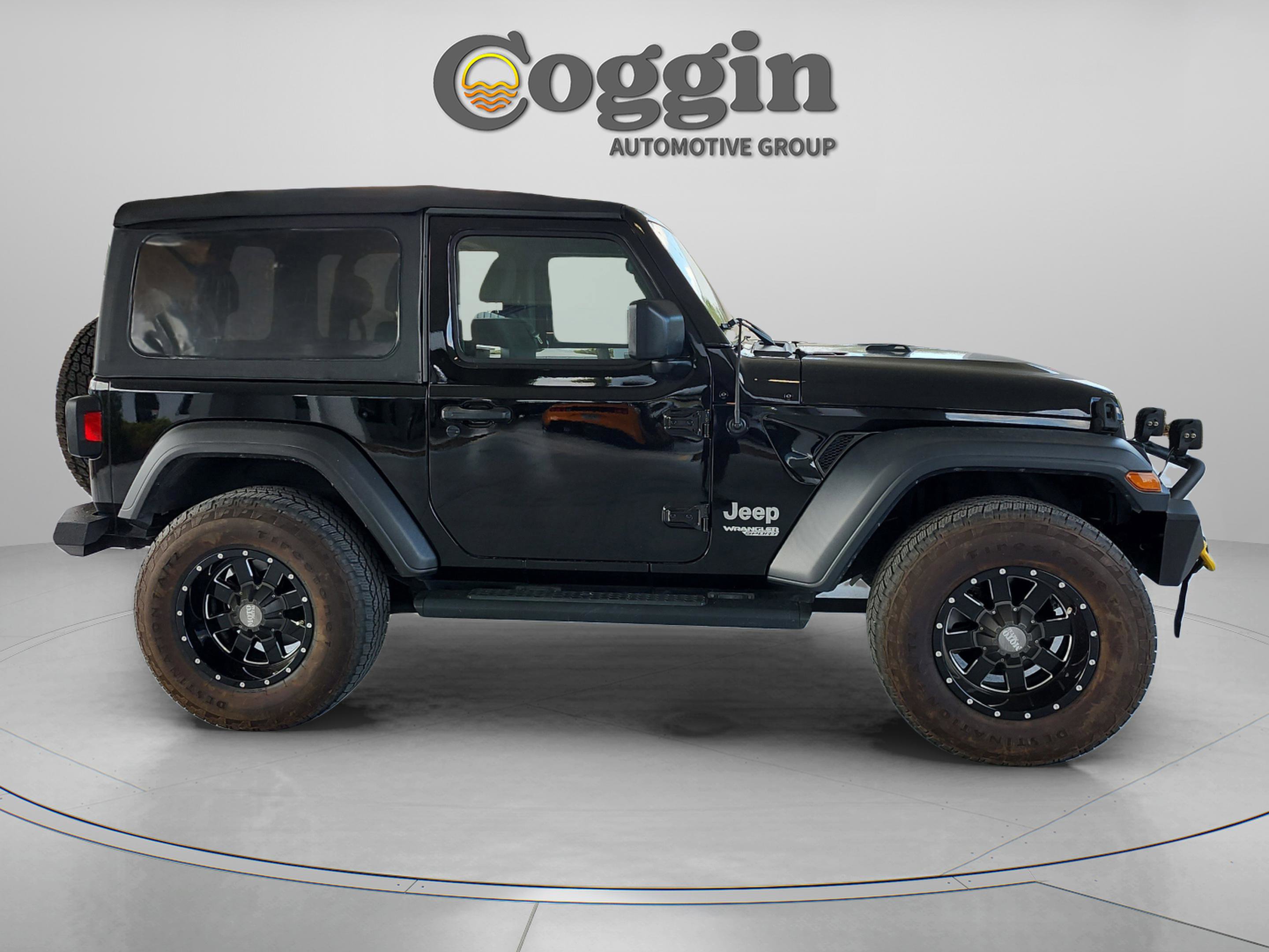 Used 2018 Jeep Wrangler Sport AWD/4WD image 6