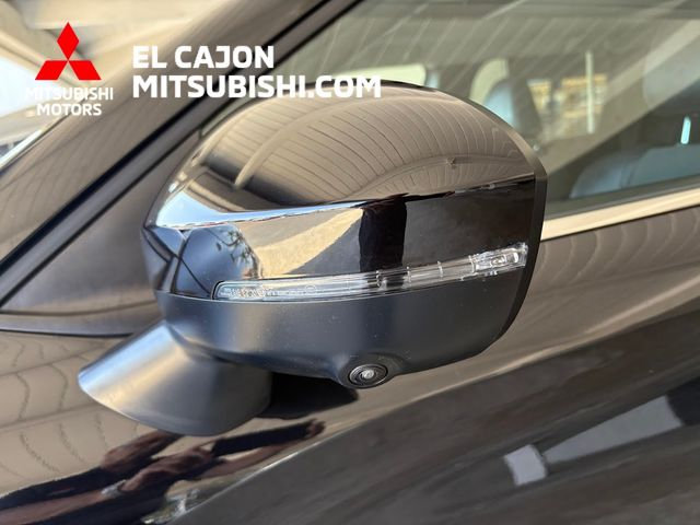 Used 2025 Mitsubishi Outlander SE AWD/4WD image 9