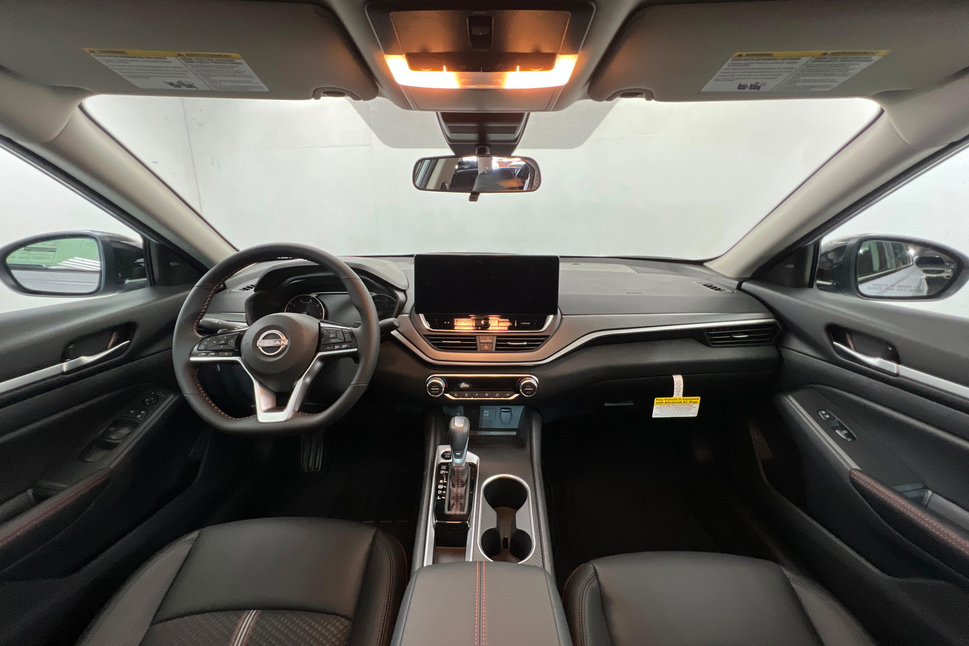 New 2026 Nissan Altima 2.5 SR w/ SR Midnight Edition Package FWD image 8