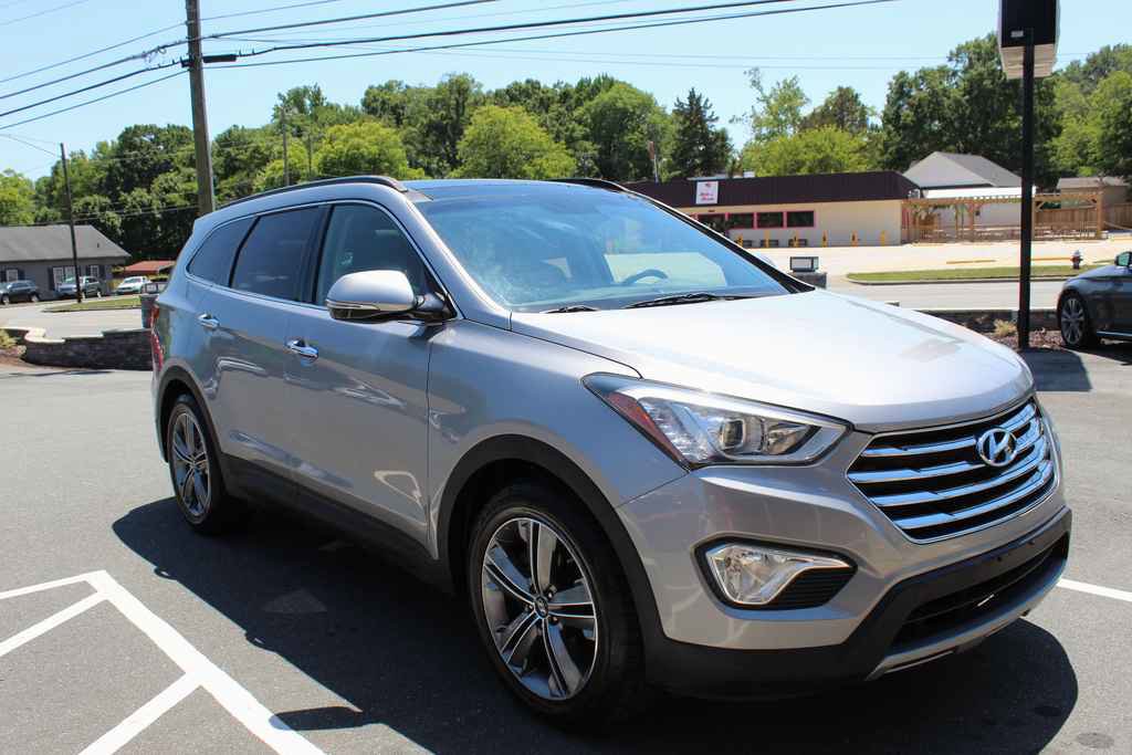 Used 2015 Hyundai Santa Fe Limited w/ Option Group 04 AWD/4WD image 3