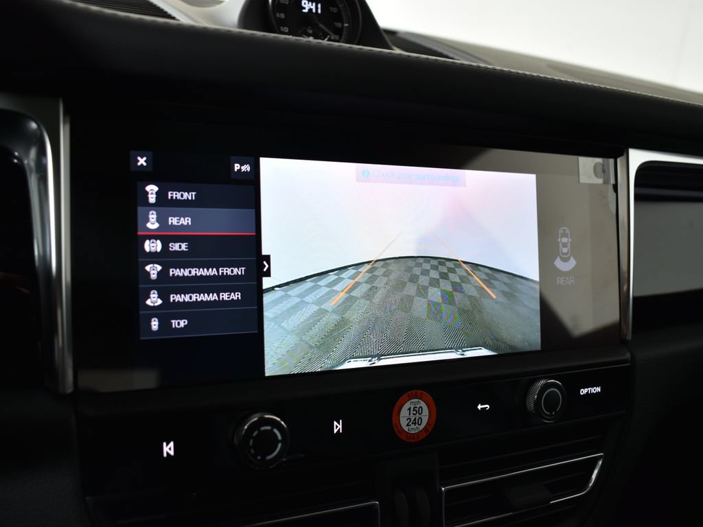 Used 2026 Porsche Macan AWD/4WD image 28