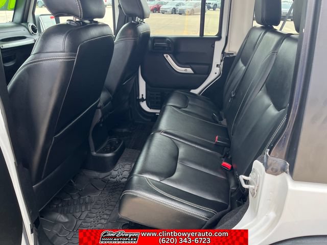 Used 2016 Jeep Wrangler Unlimited Rubicon AWD/4WD image 18