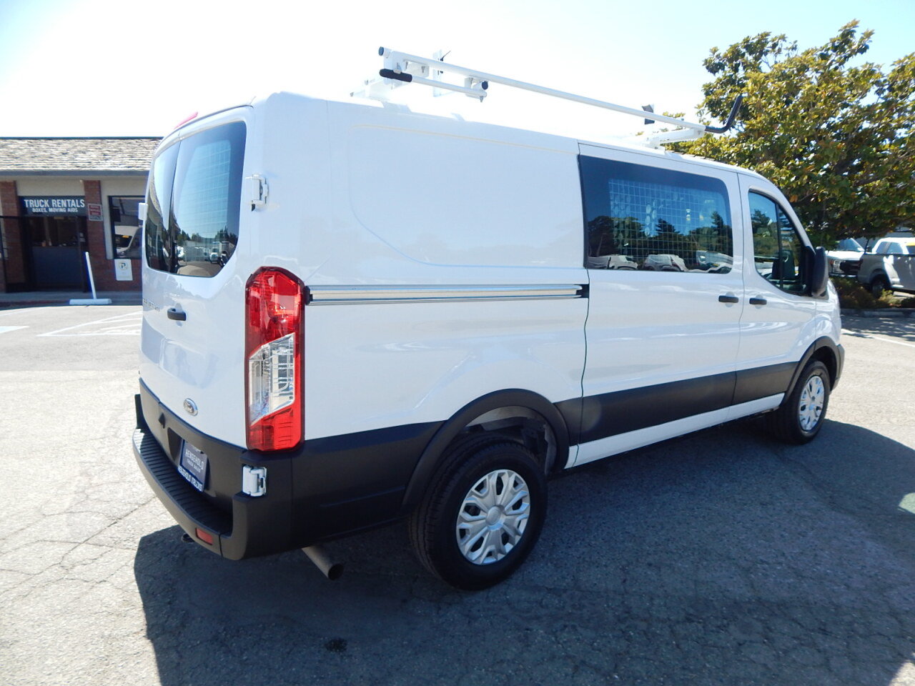Used 2025 Ford Transit 250 Low Roof w/ Exterior Upgrade Package RWD image 8