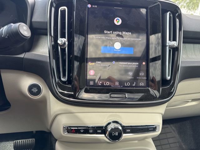 New 2026 Volvo XC40 B4 Plus w/ Protection Package FWD image 25