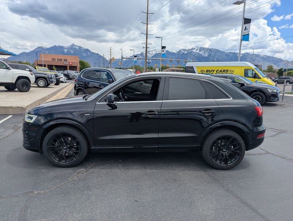 Used 2018 Audi Q3 2.0T Premium Plus w/ Premium Plus Package AWD/4WD image 8