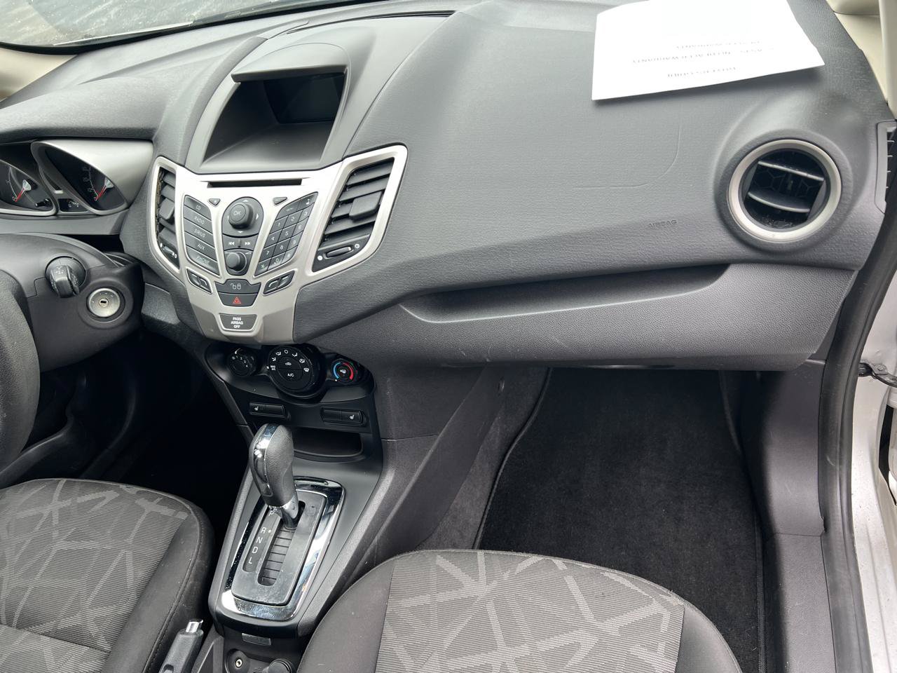 Used 2011 Ford Fiesta SE w/ 203A Rapid Spec Order Code FWD image 29