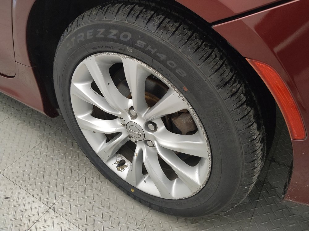 Used 2015 Chrysler 200 C w/ Navigation & Sound Group I FWD image 31