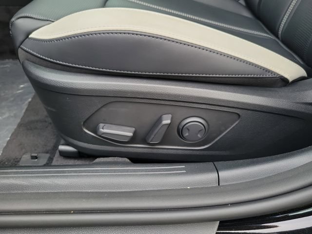New 2026 Kia K5 GT-Line w/ GT-Line Premium Package FWD image 16