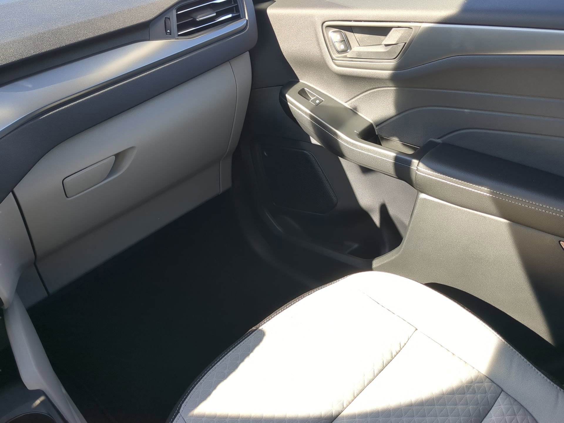 New 2026 Ford Escape Active FWD image 49