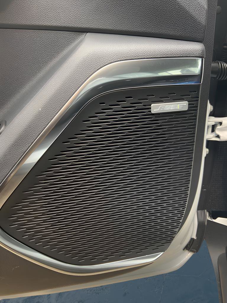 New 2026 GMC Acadia Elevation w/ Elevation Premium Package image 10