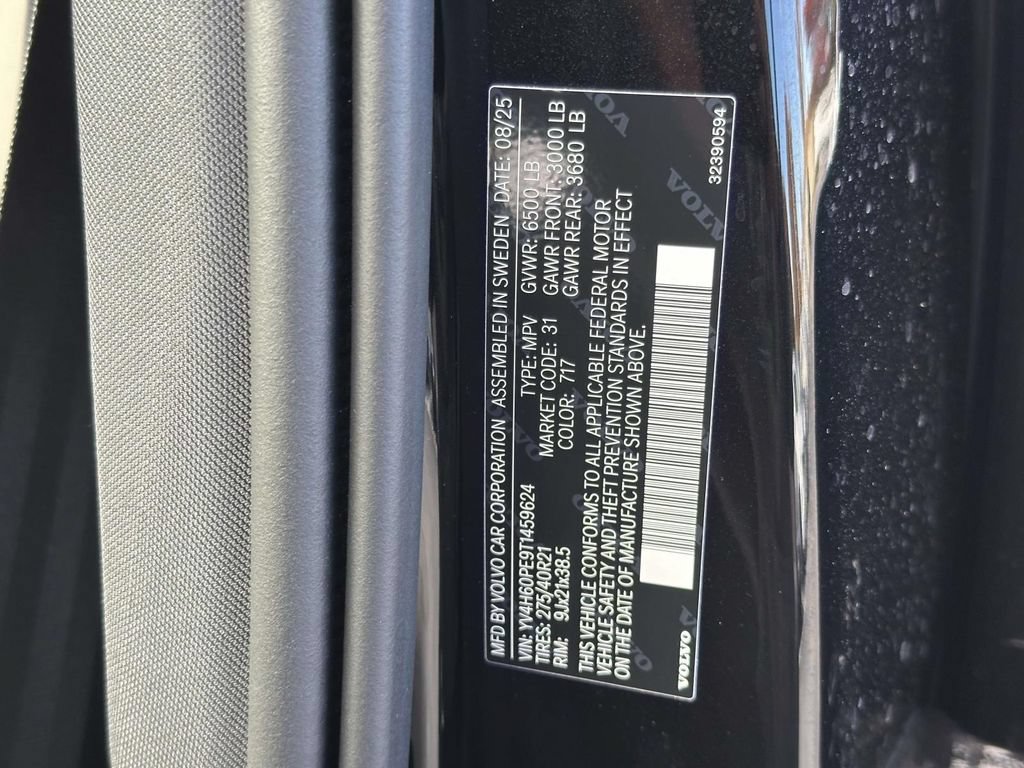 New 2026 Volvo XC90 T8 Plus w/ Protection Package Premier AWD/4WD image 25